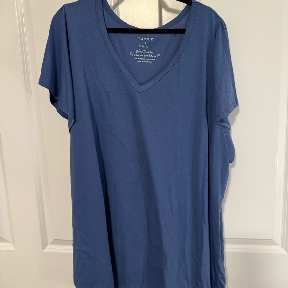 Torrid Classic Blue Short Sleeve V-Neck Tee